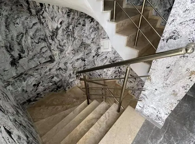 Oezguer Hotel